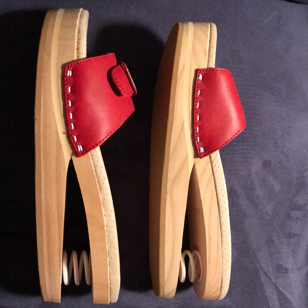 Shoes - Picture 2 of 8